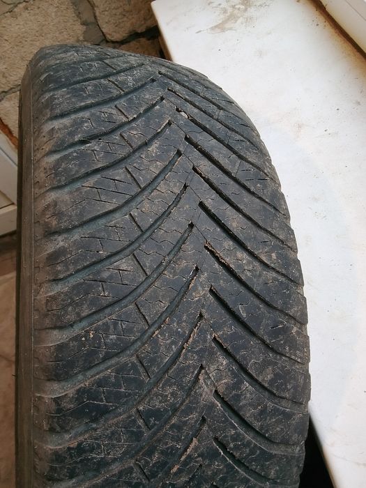 Резина покрышка на р15