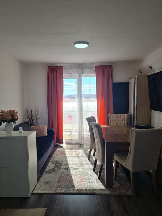 Apartament cu 3 camere