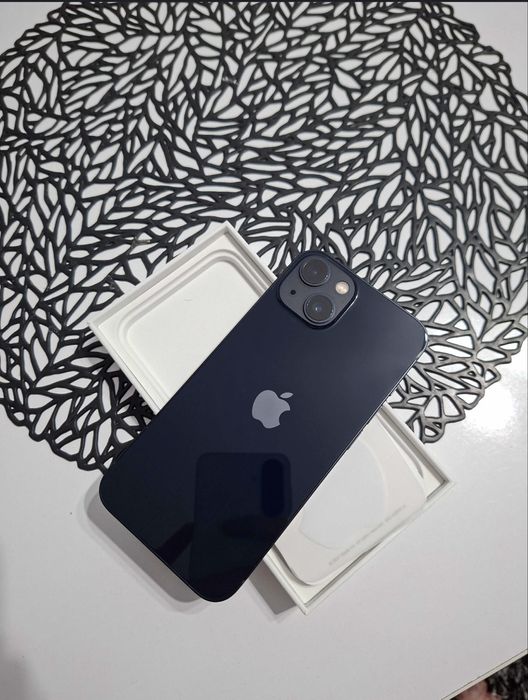 Vand/schimb iphone 13 91% sanatatea