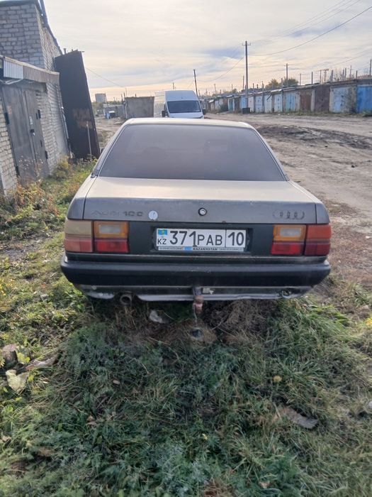 Продам машину. Ауди 100с3