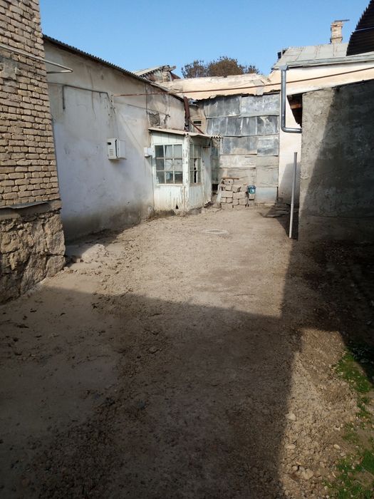 Уй сотилади, хамма шароитга эга. Нархини келишамиз