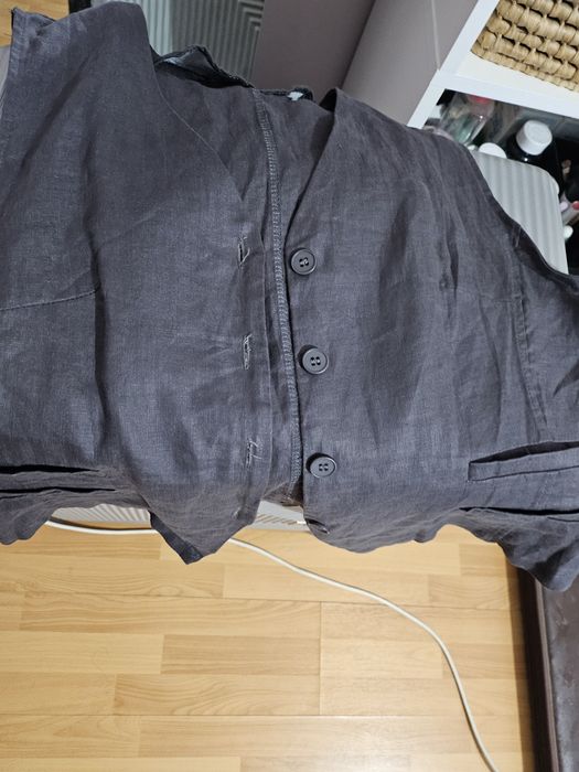 Продам желетку женскую