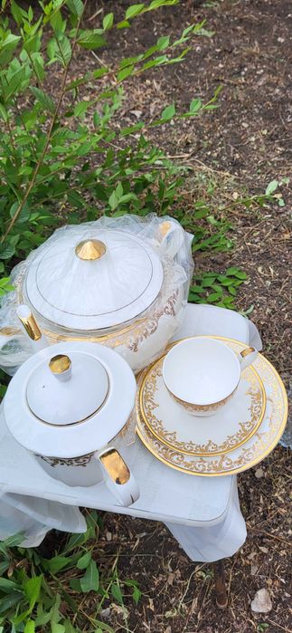 Сервиз чайно-столовый