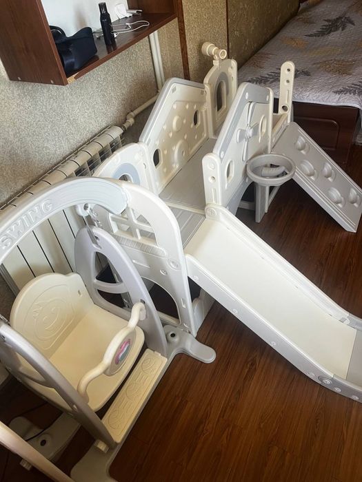 Игровой комплекс 4 в 1 горка, качели, скалодром, игровой домик