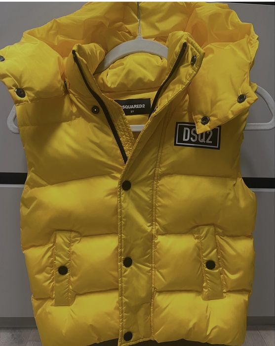 Оригинално Dsquared2 елече