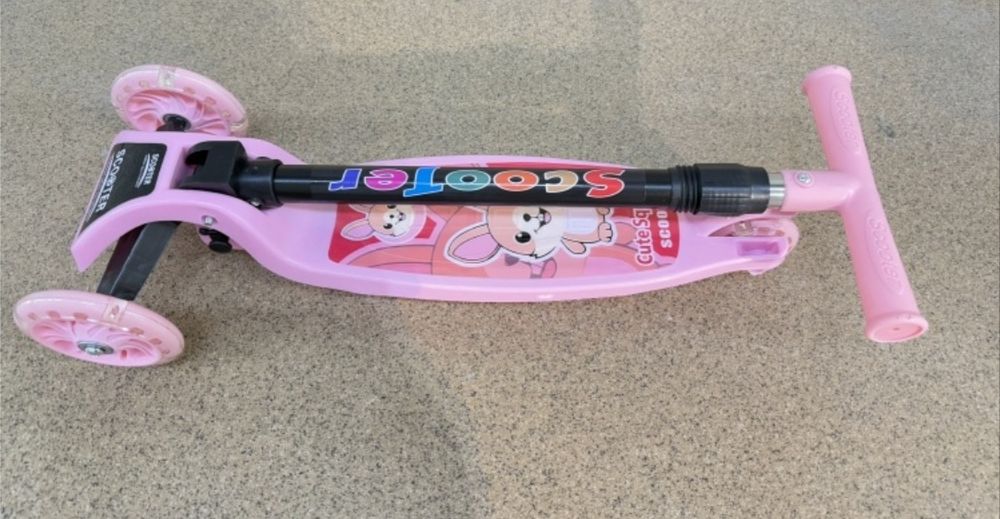 Продам детский самокат.