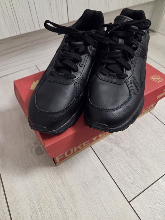 Маратонки Puma номер 41 отговарят на  26.5см  Нови