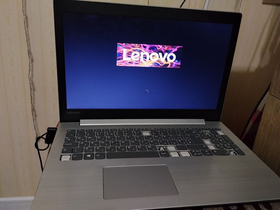 Ноутбук Lenovo ,