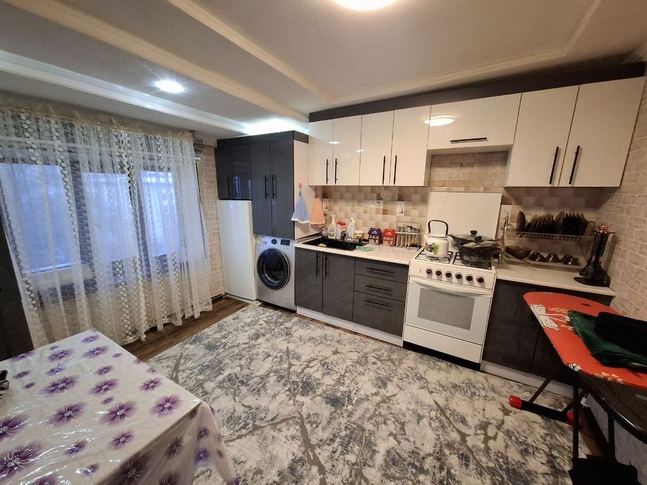 Продается 2 комнатная квартира