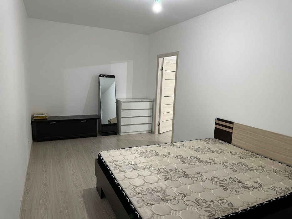 двухспальныя кровать