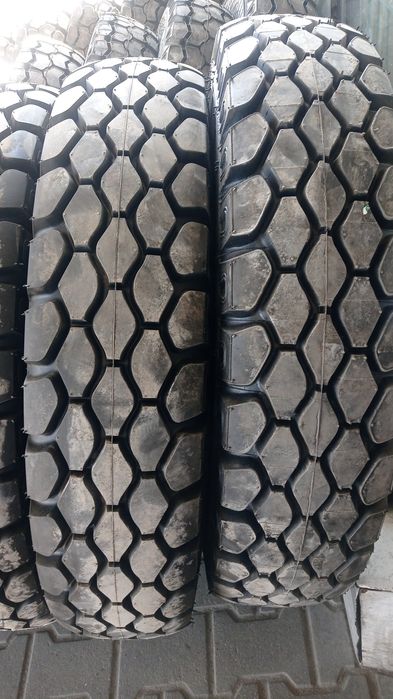 Грузовые шины на Зил 25 года Омскшина 9.00R20 14сл шины на КамАЗ ЗИЛ