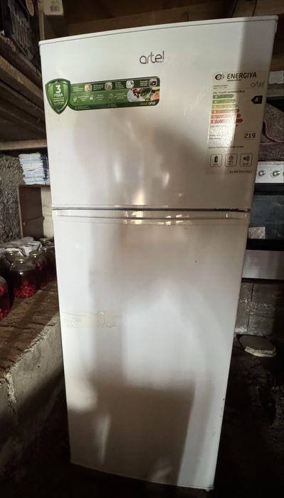 Газовая плита , холодильник