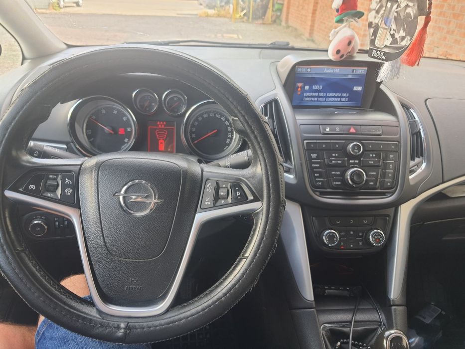 Opel zafira c 2012
