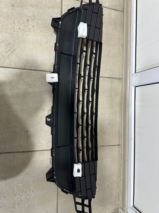 Решетки в бампер на Kia Rio 2011-23