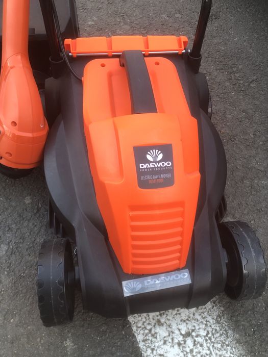 Masina de tuns iarba electric + trimmer electric