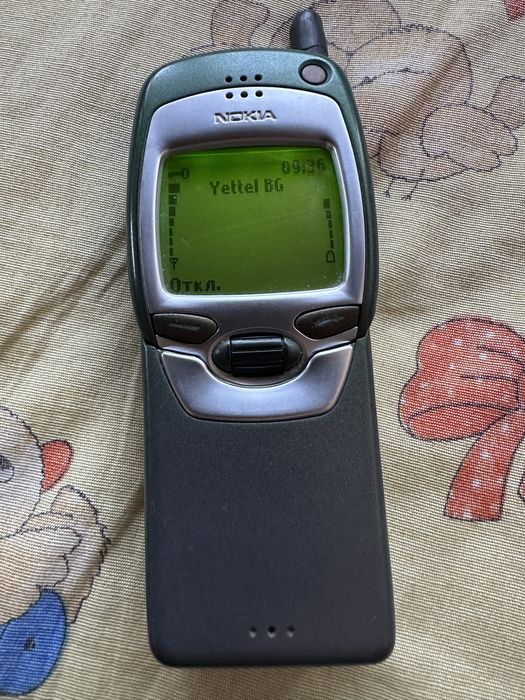 Продавам Nokia 7110