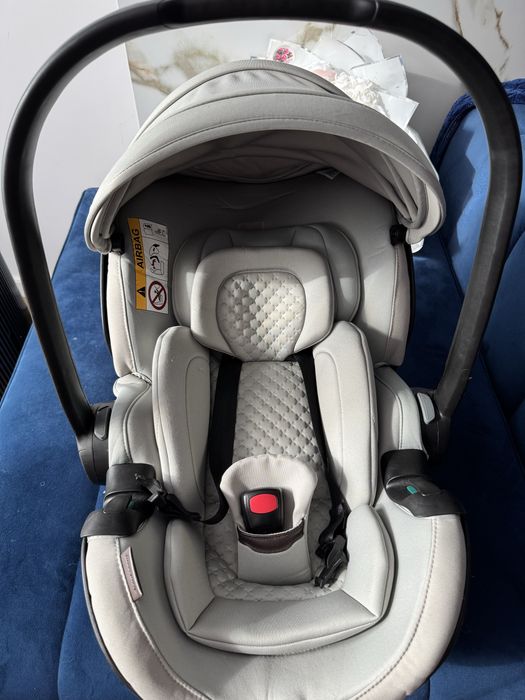 Scaun auto britax romer ca nou