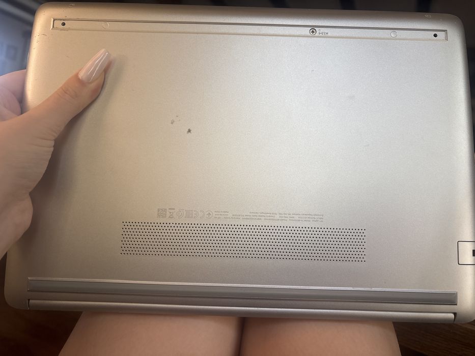 Laptop HP 14-dk0xxx – Ryzen 5 3500U, 8 GB RAM, SSD 128 GB, Windows 11