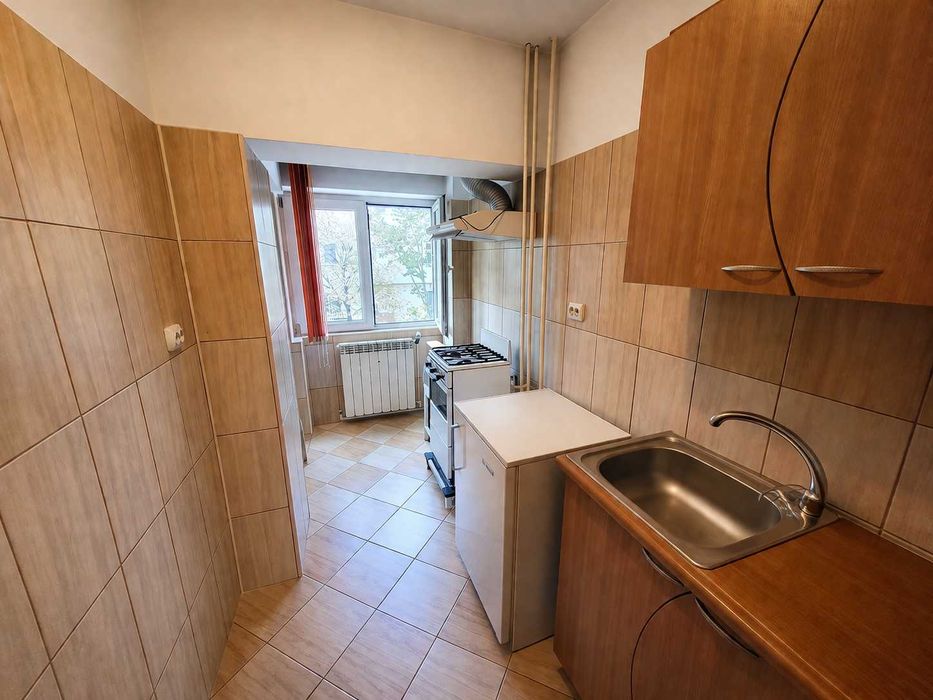 PERSOANA FIZICA ---Vanzare apartament cu 1 camera zona MAZEPA 1