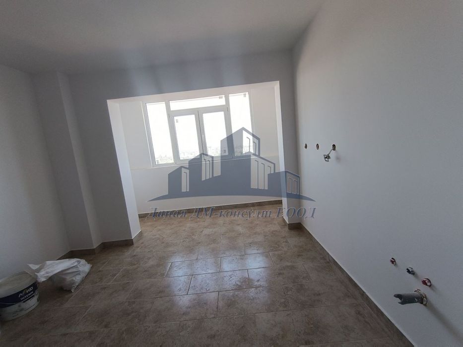 Продава се Тристаен апартамент в Шумен, Център - 70 кв.м за 1727 €/кв.м - Снимка #8