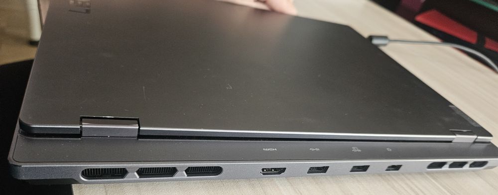 OLED RTX 4060 Lenovo Legion Slim 5