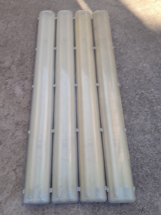 Продавам. Лампи с пури