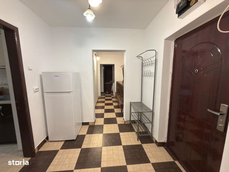 Apartament cu 3 camere, 62 mp, zona Republicii