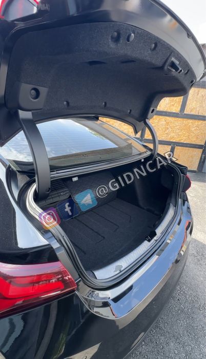 Кожух на петли багажника Малибу 2