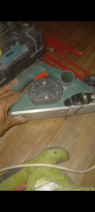 Шлейф машинка и рубанок по дереву