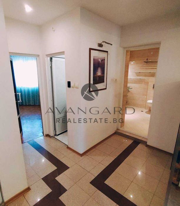 Продава се Тристаен апартамент в Пловдив, Тракия - 120 кв.м за 2057 €/кв.м - Снимка #13