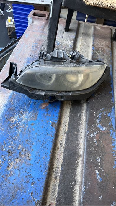 Левая фара на BMW Е 92 320