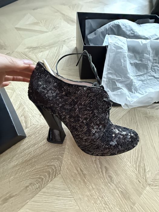 Продам ботильоны EMPORIO ARMANI