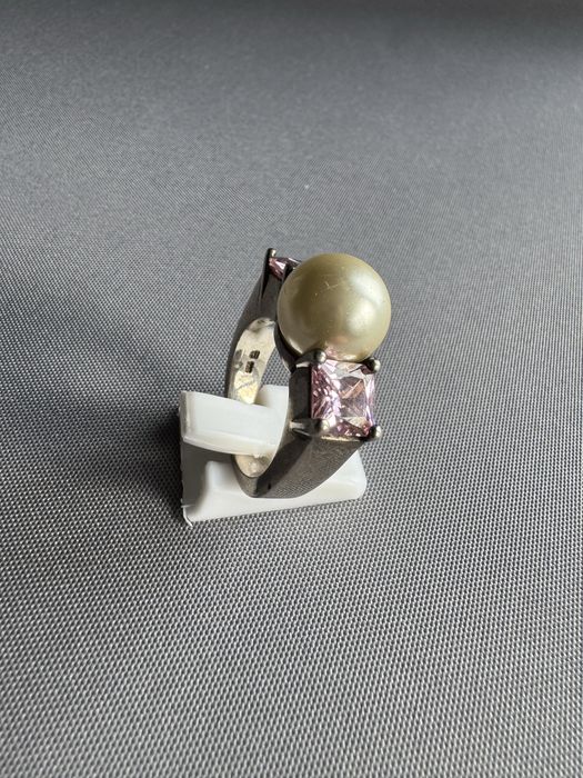 Inel din argint, perla si cubic zirconia
