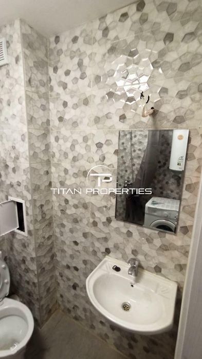 Дава се под наем Двустаен апартамент в Варна, Колхозен пазар - 65 кв.м за 500 € - Снимка #12