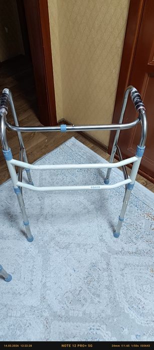 Ходунки для взрослых, шагающие