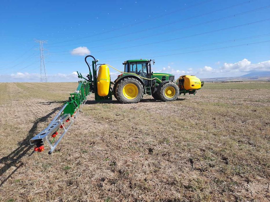 Aparat de erbicidat 2000 litri Gil Spania