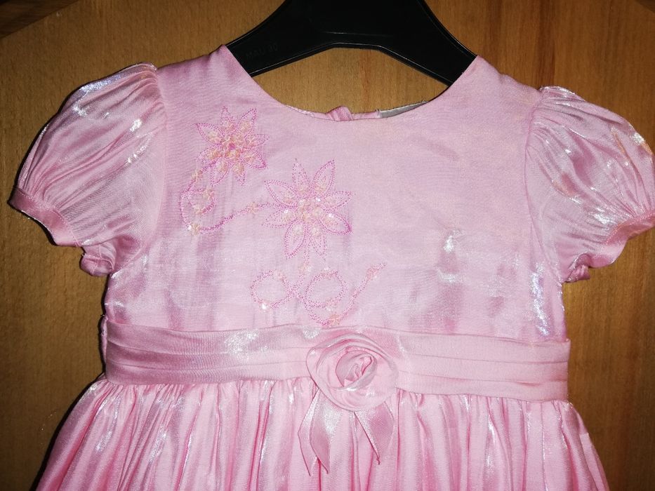 Rochie eleganta roz fetita 9-12 luni