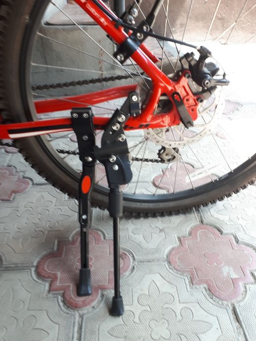 Продам велоподножку.