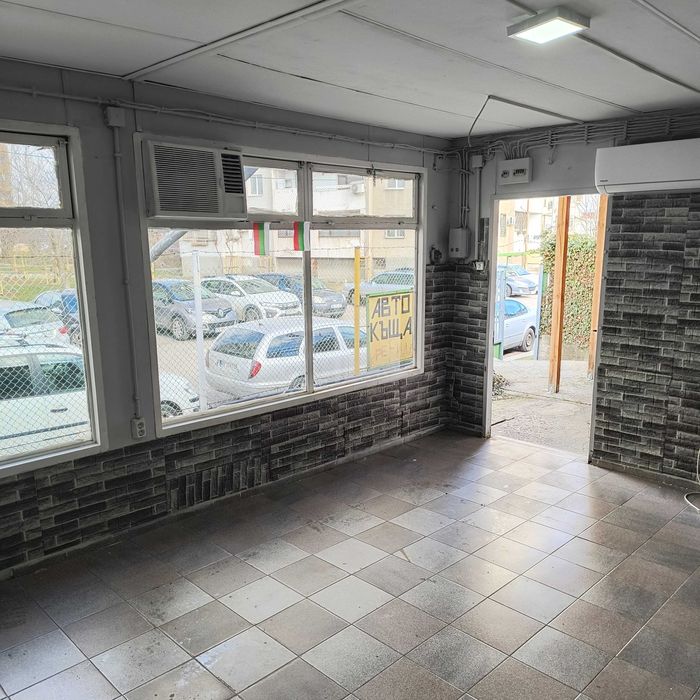 Дава се под наем Магазин в София, Обеля 2 - 60 кв.м за 348.84 € - Снимка #1