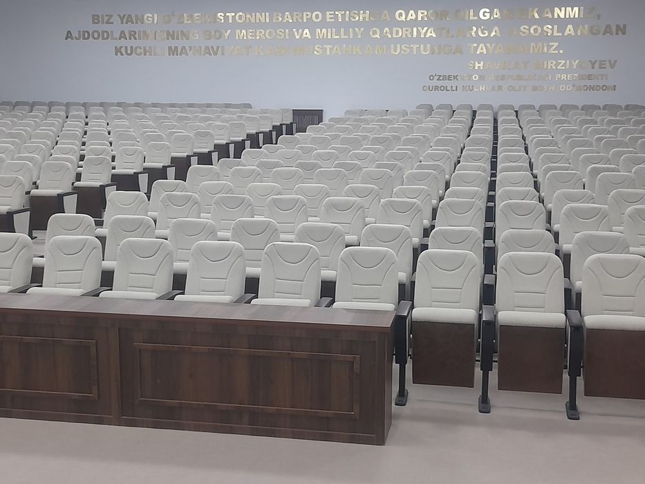 Кресла для театров и залов Teatr o'rindiqlari