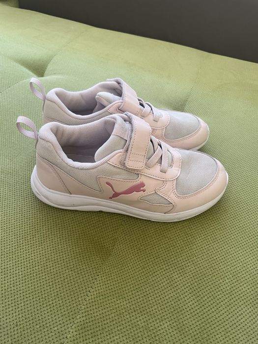 Маратонки за момиче