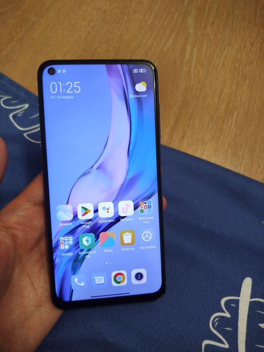 Продам Редми нот 9 и термосумку яндекс