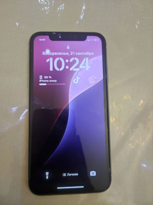 iPhone 11 white 64 100%