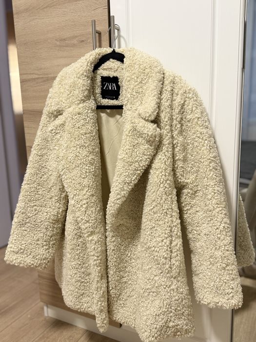 Пухено зимно яке Zara