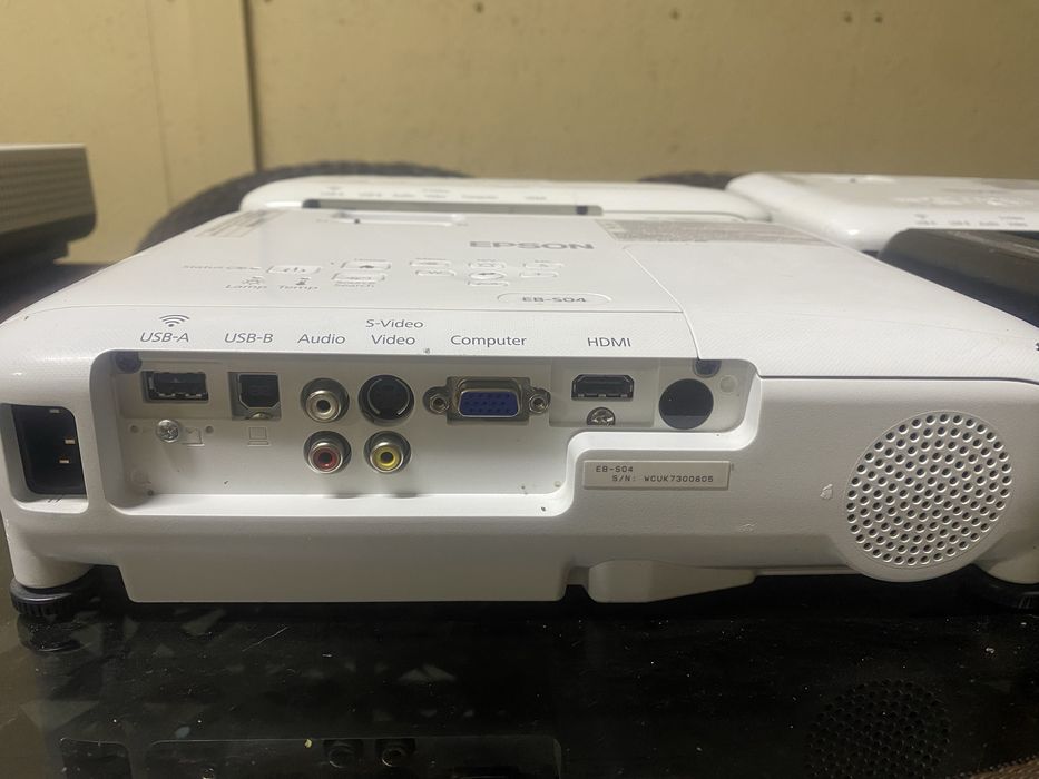 Epson проекторы в хорошем состоянии