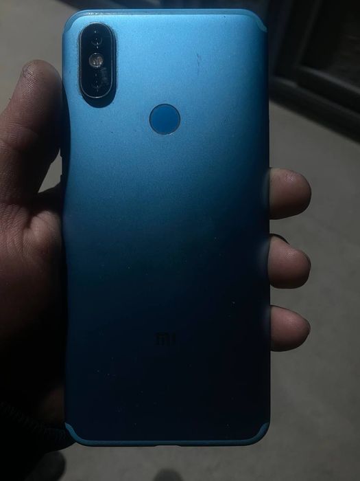 Mi A2 xotira 4 ga 64 gb