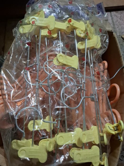 Вешалки для детской одежды