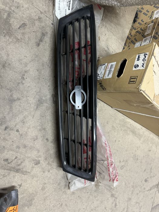 Решетка нисан sunny FB14