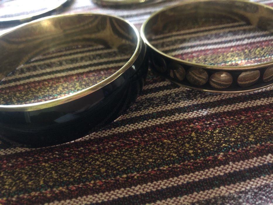 Продаются женские браслеты