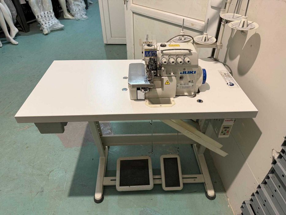 Mașină de surfilat Juki MO-6814S-BE6-34H/G44/Q143 - second hand - 2200 RON